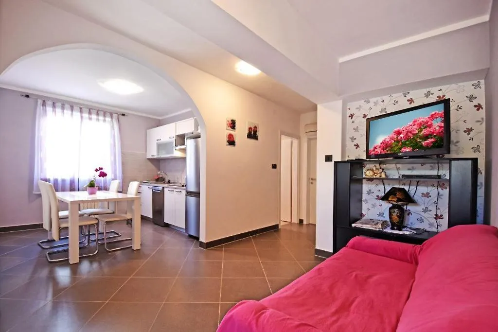Orhideja Apartment Novigrad  0*, Novigrad (Istria) Croatia